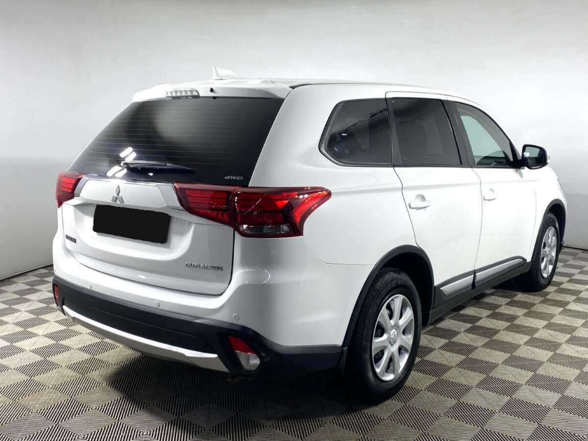 Mitsubishi Outlander, 2017 Фото №5
