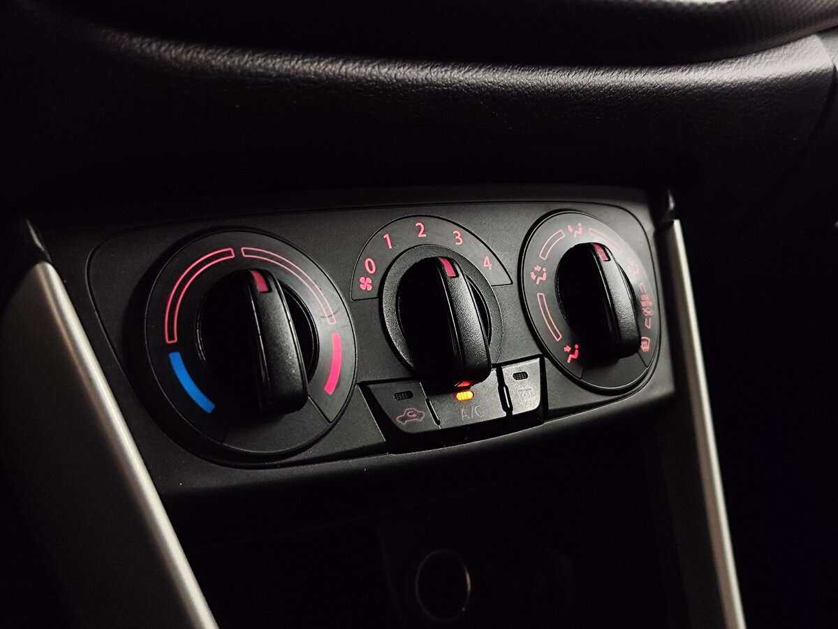 Suzuki SX4, 2014 Фото №17