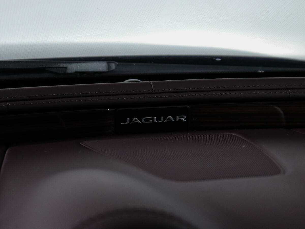 Jaguar XJ Long, 2014 Фото №37