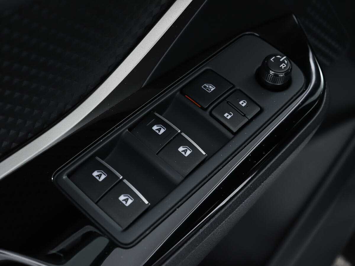 Toyota C-HR, 2018 Фото №16