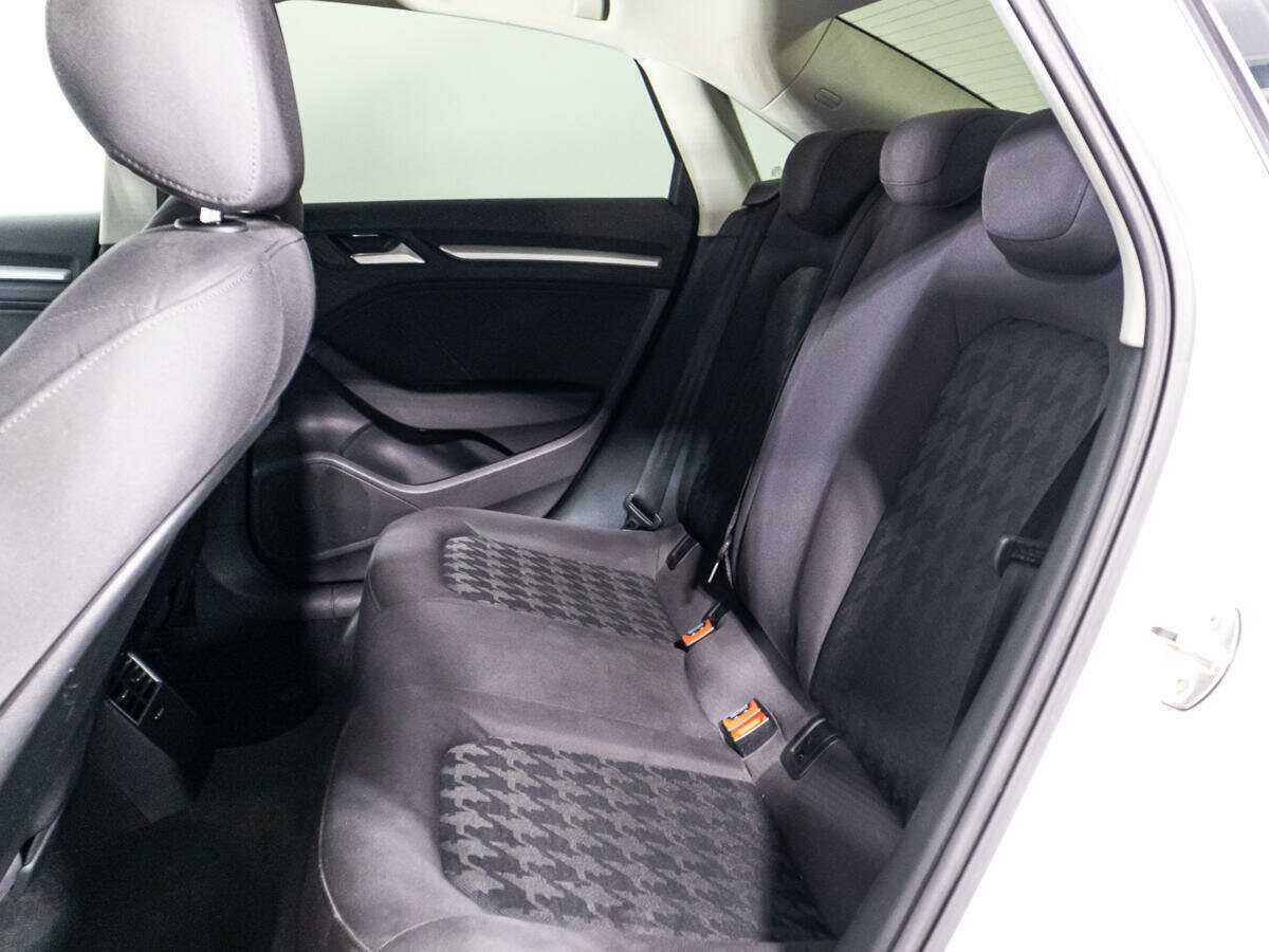 Audi A3, 2015 Фото №10