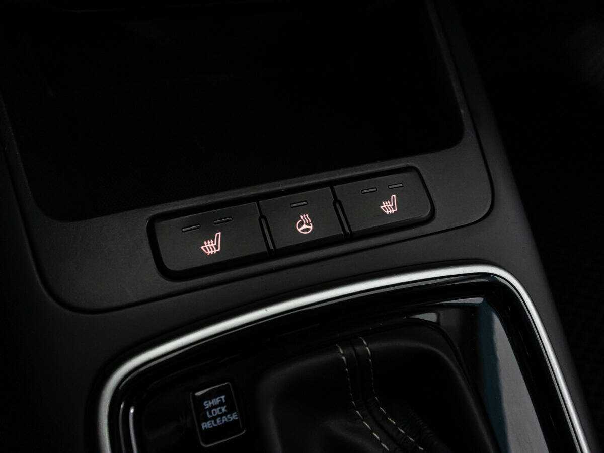 Kia Rio, 2018 Фото №15