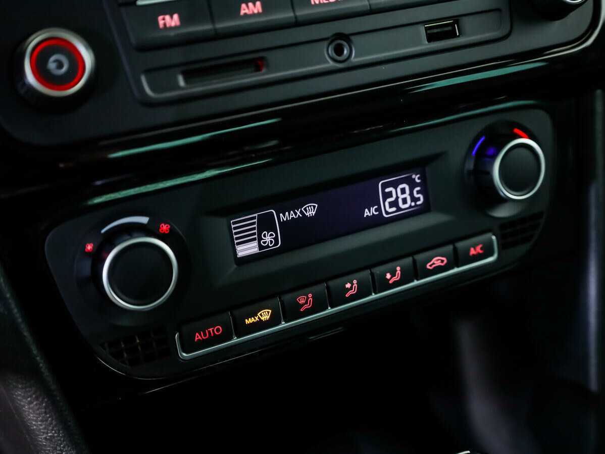 Volkswagen Polo, 2017 Фото №14