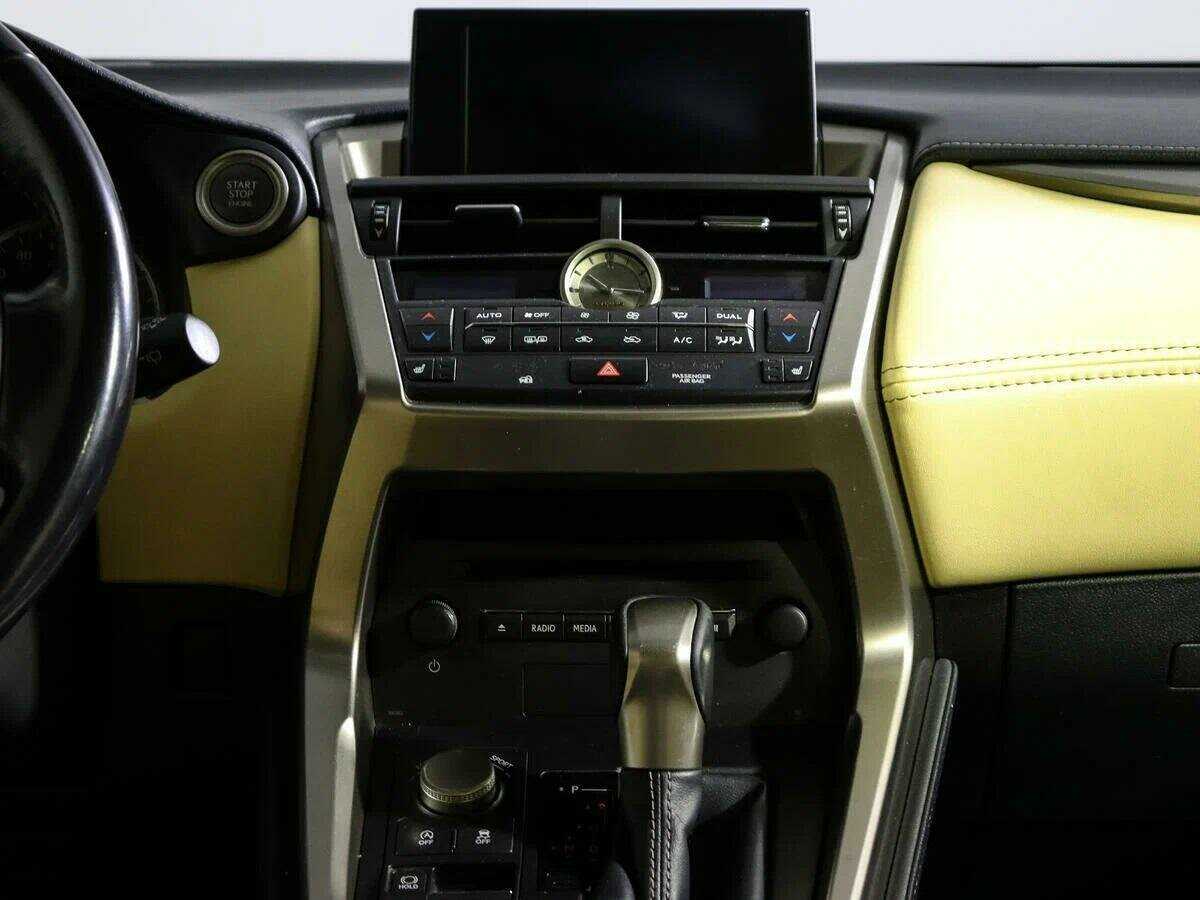 Lexus NX 200, 2015 Фото №13