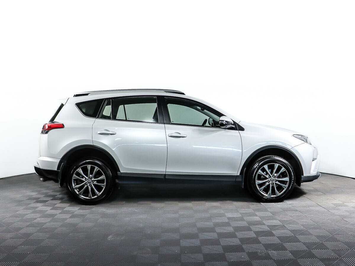 Toyota RAV4, 2018 - 130 044 км. | Фото №3
