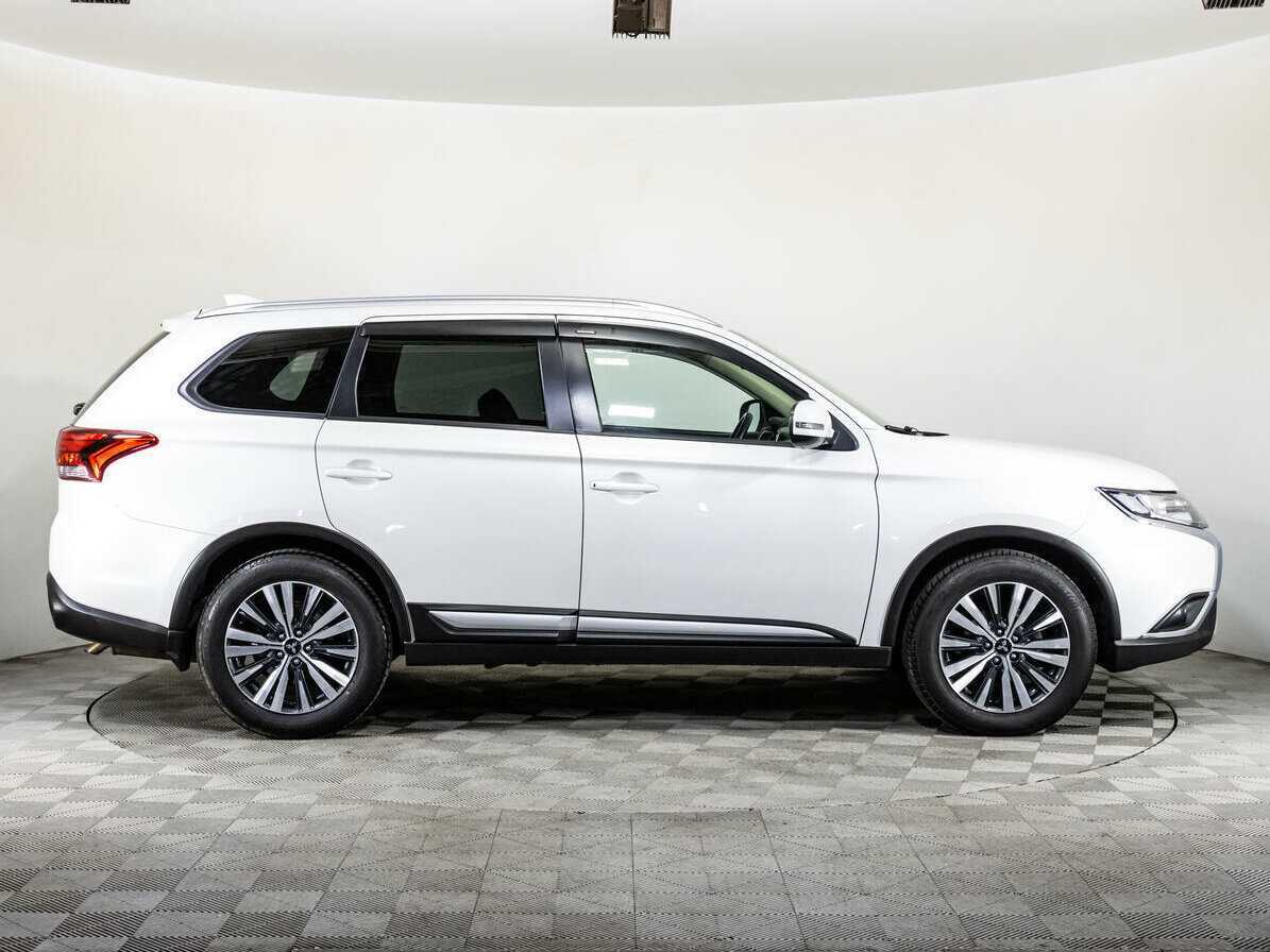 Mitsubishi Outlander, 2020 - 105 652 км. | Фото №4