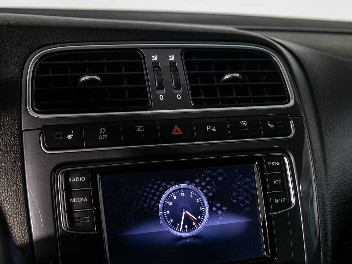 Volkswagen Polo, 2018 Фото №16