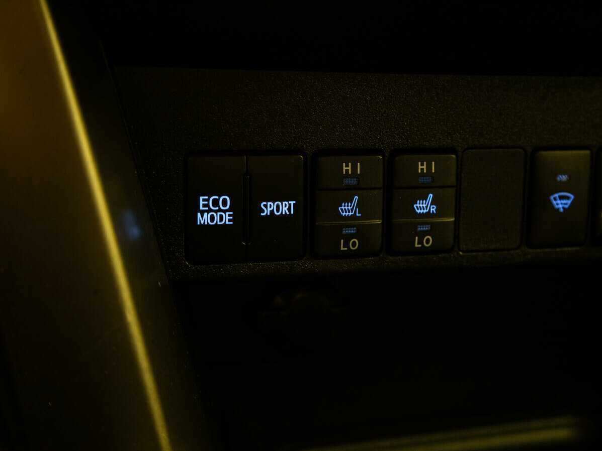 Toyota RAV4, 2013 Фото №15