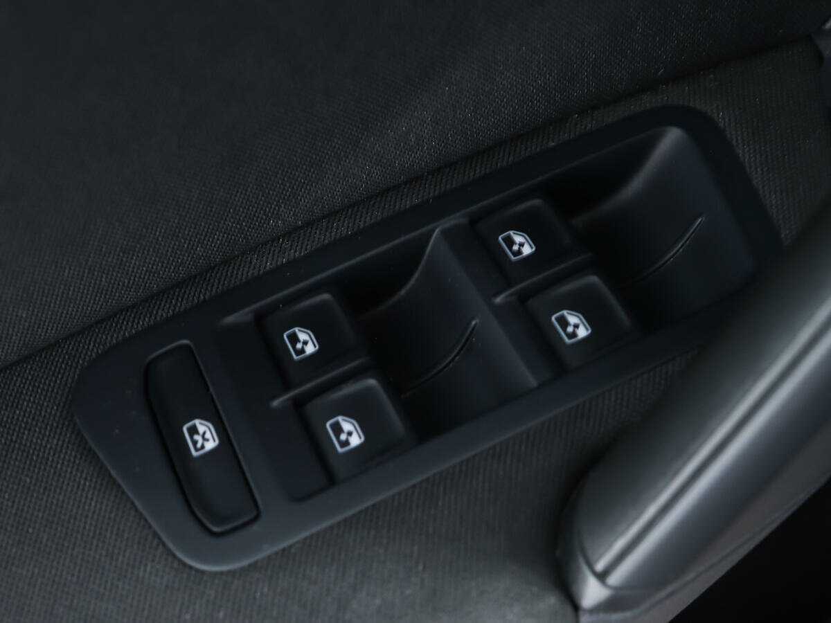 Volkswagen Golf, 2018 Фото №17