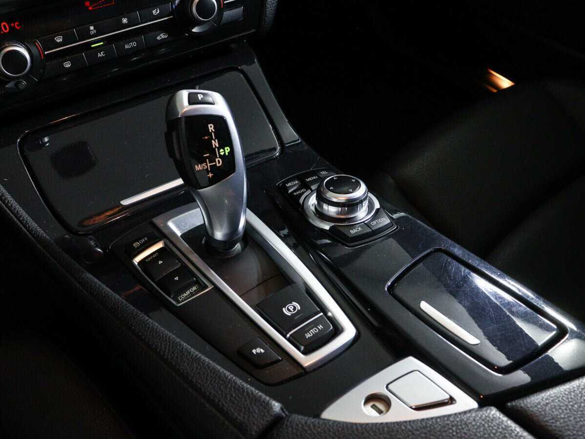 BMW 5 серии 520d, 2016 Фото №13