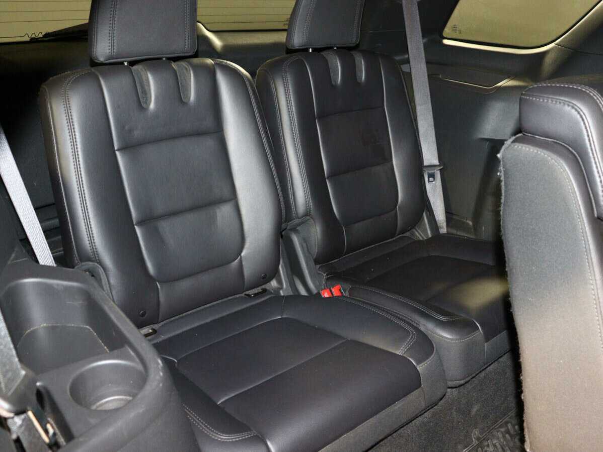 Ford Explorer, 2012 Фото №16