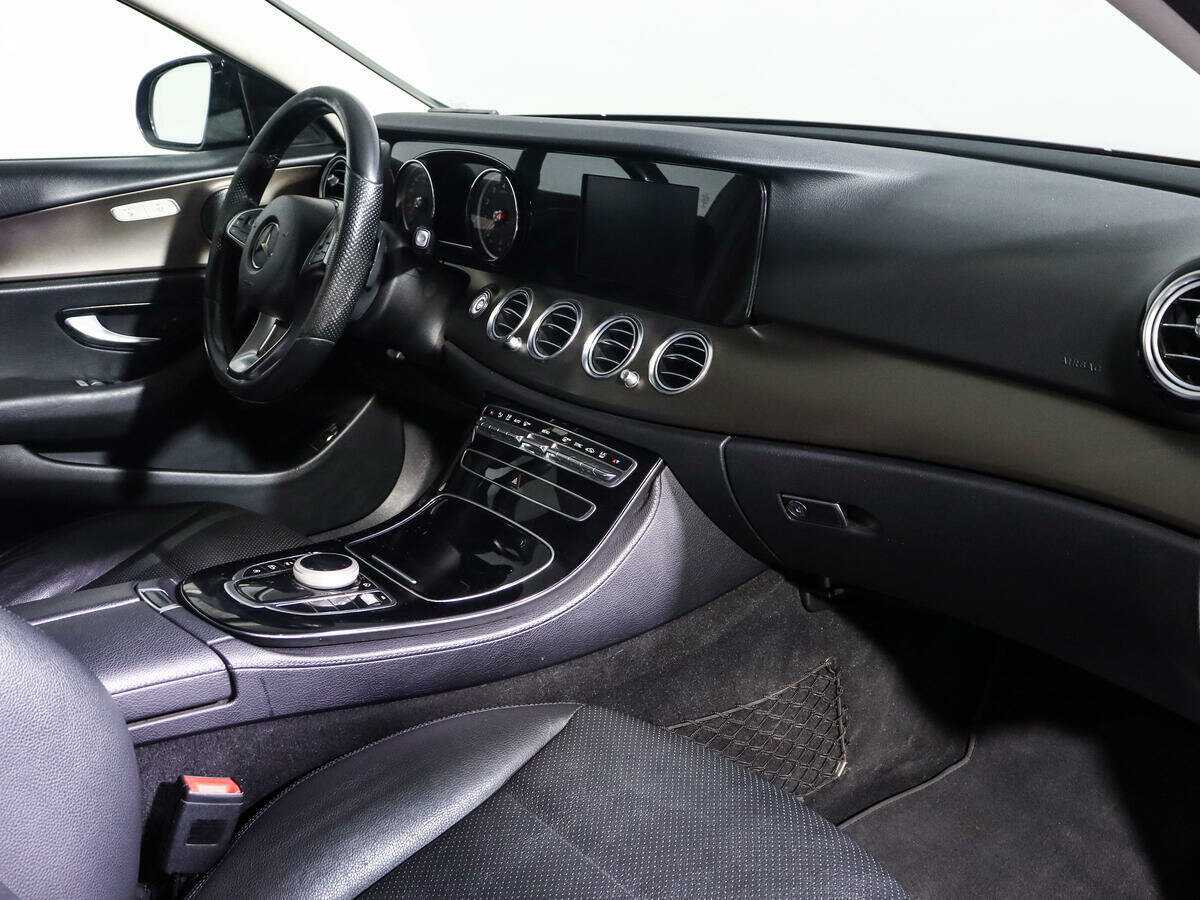 Mercedes-Benz E-Класс 200, 2017 Фото №9