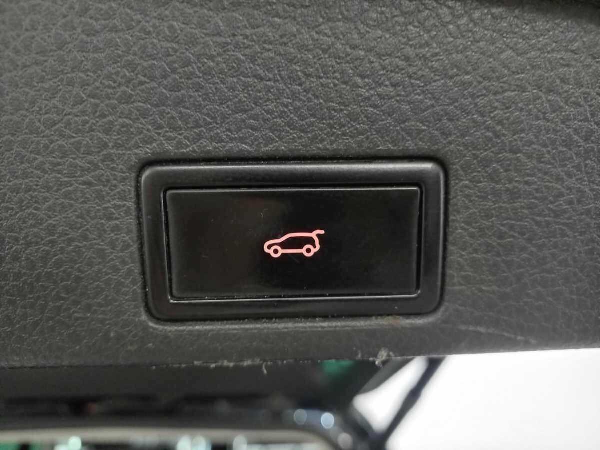 Volkswagen Touareg, 2013 Фото №18