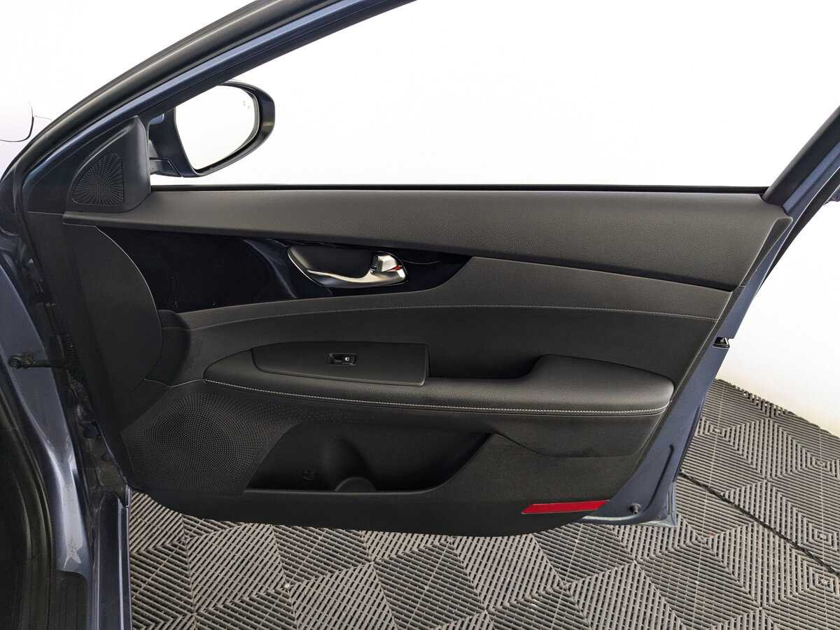 Kia Cerato, 2021 Фото №21
