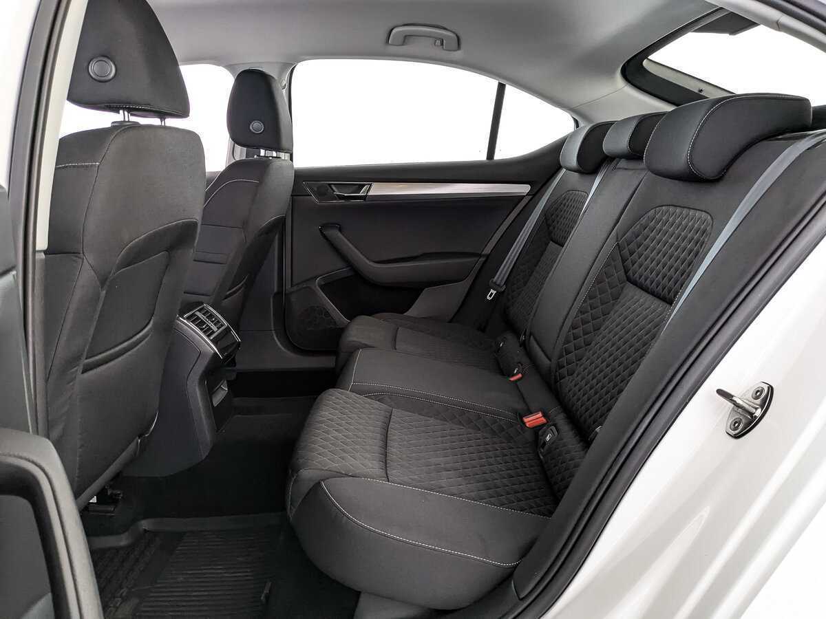 Skoda Superb, 2021 Фото №14