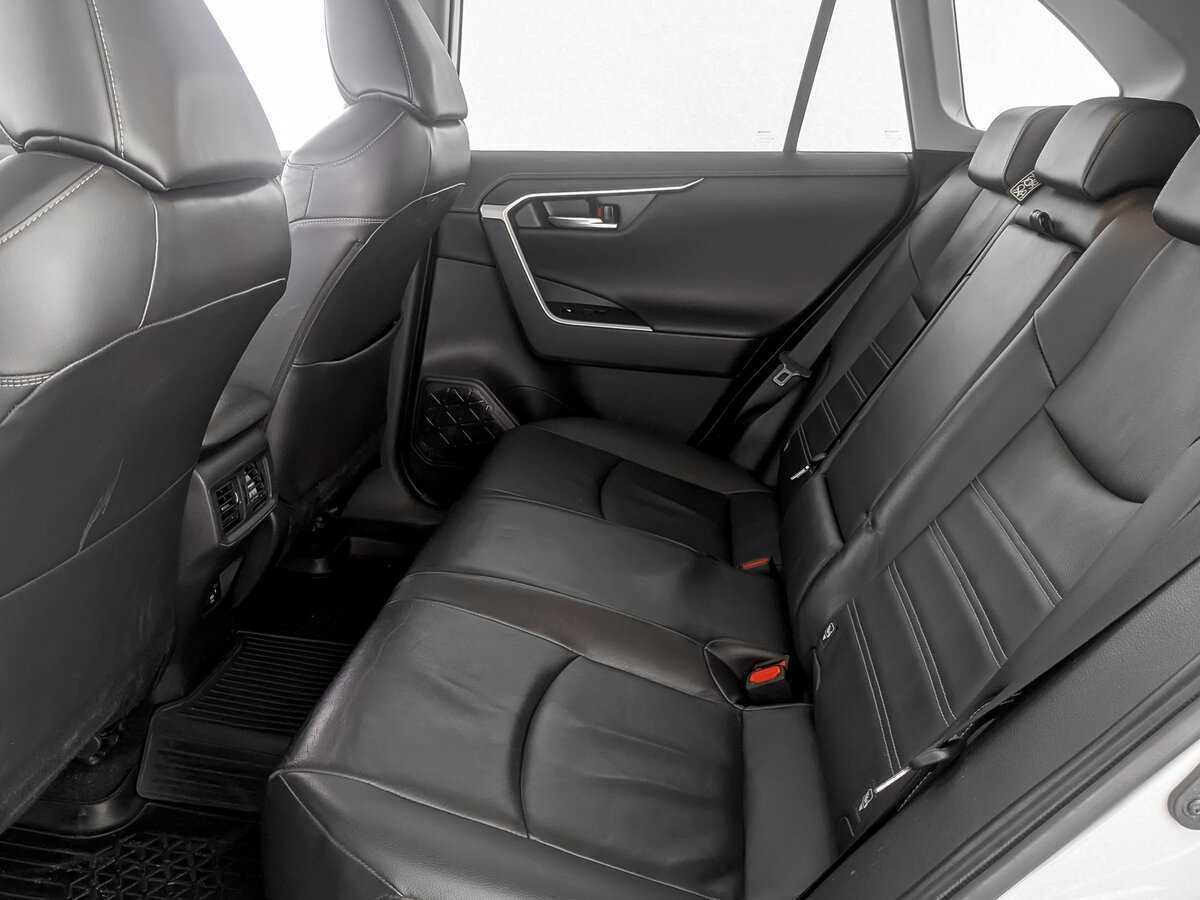 Toyota RAV4, 2020 Фото №10