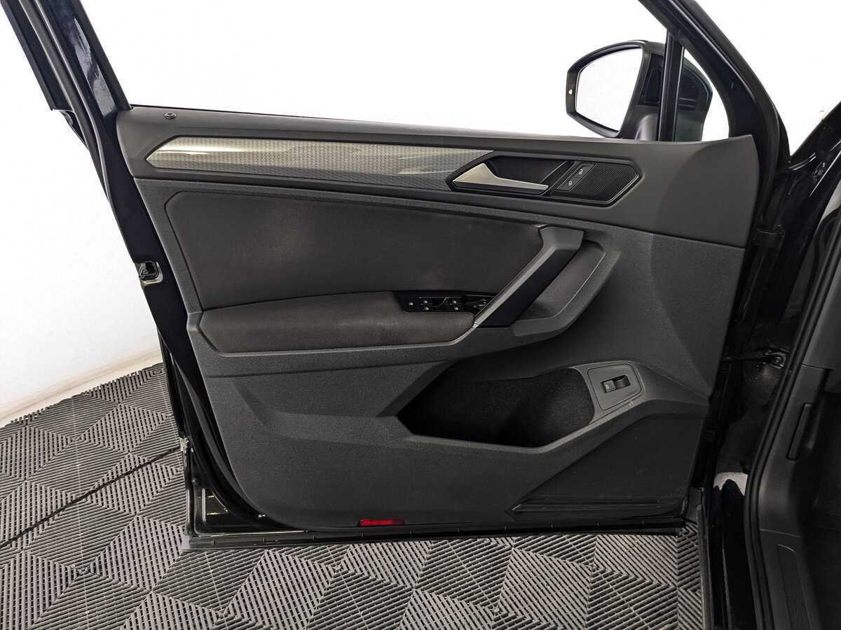 Volkswagen Tiguan, 2021 Фото №13
