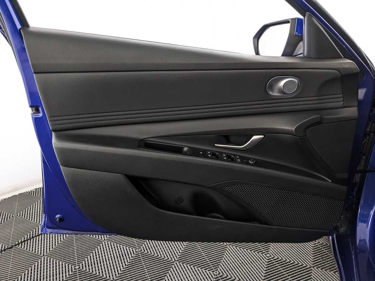 Hyundai Elantra, 2021 Фото №15