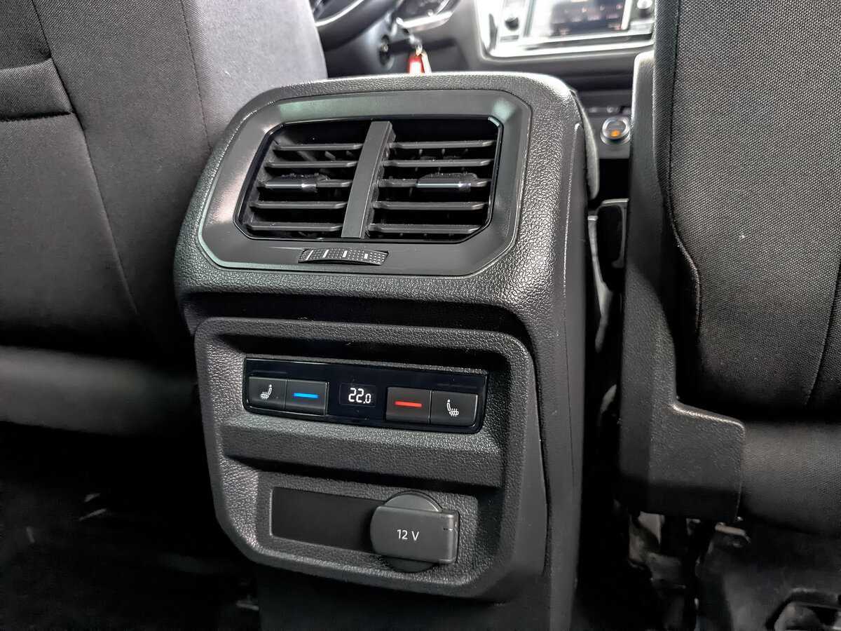 Volkswagen Tiguan, 2018 Фото №23