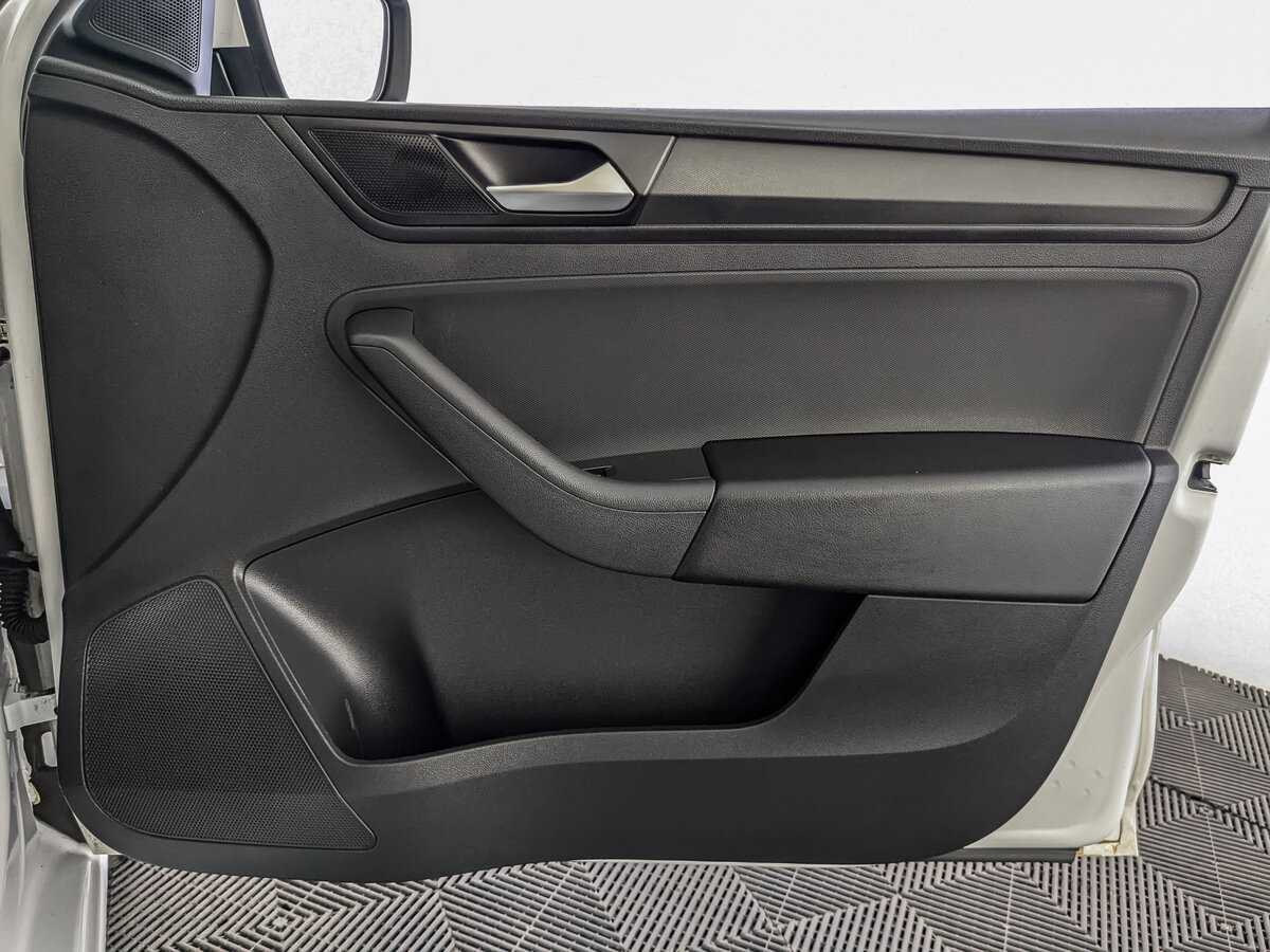 Volkswagen Polo, 2020 Фото №20