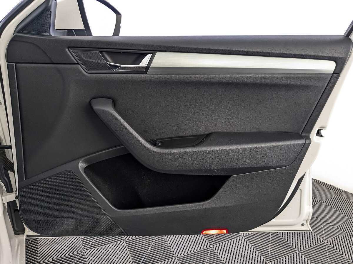 Skoda Superb, 2017 Фото №20