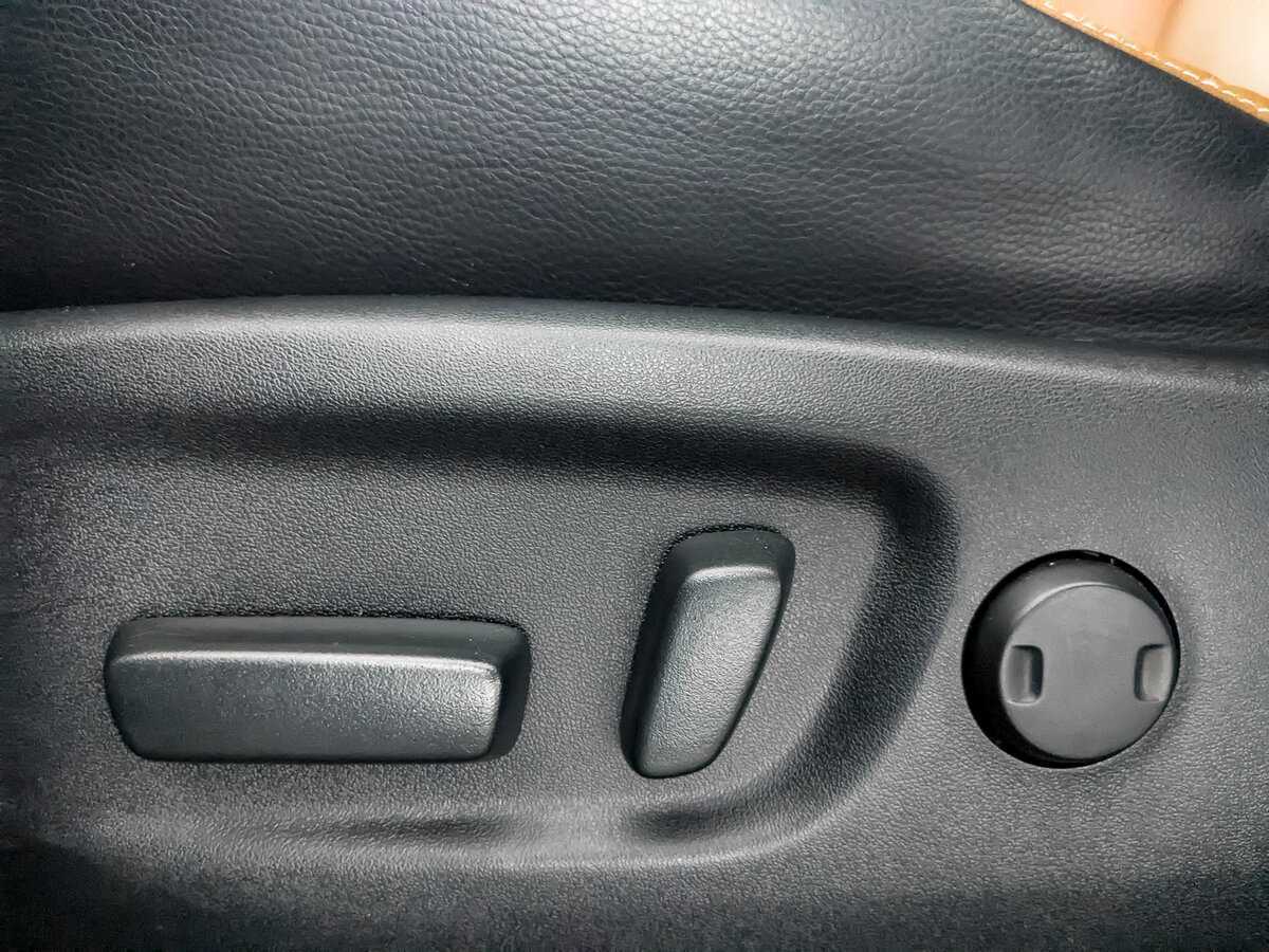 Toyota RAV4, 2017 Фото №24