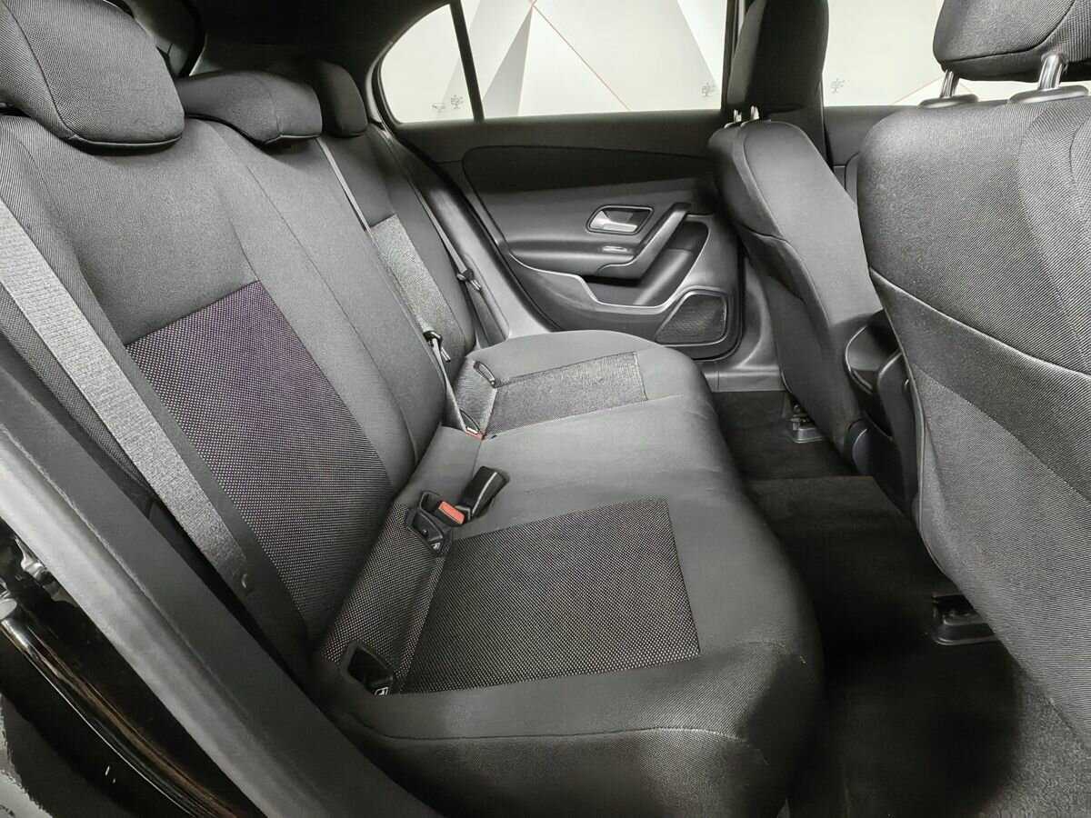 Mercedes-Benz A-Класс 200, 2019 Фото №12