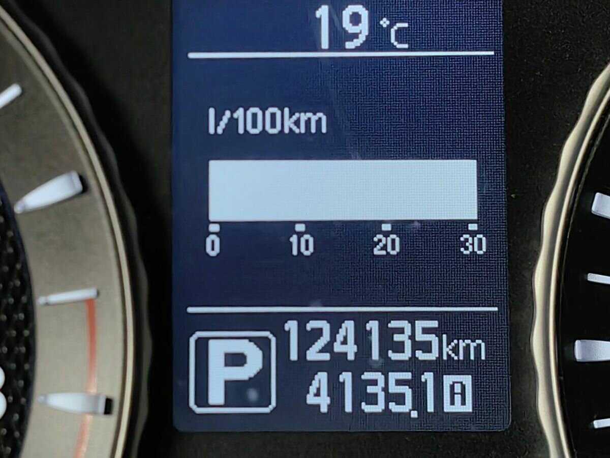 Infiniti Q70, 2016 Фото №17