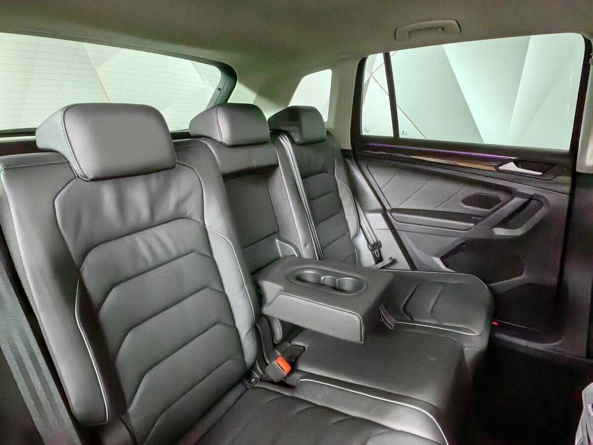 Volkswagen Tiguan, 2021 Фото №13
