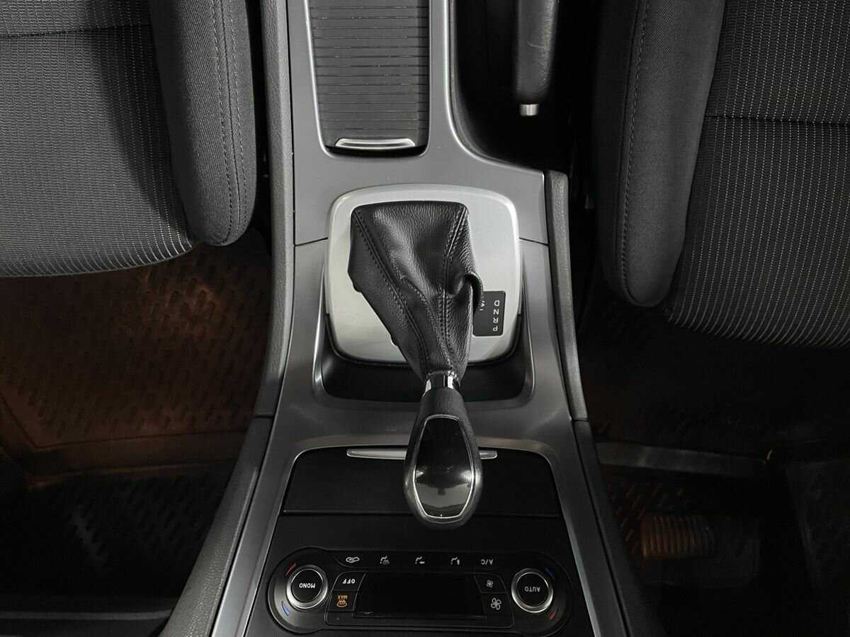 Ford Mondeo, 2012 Фото №13