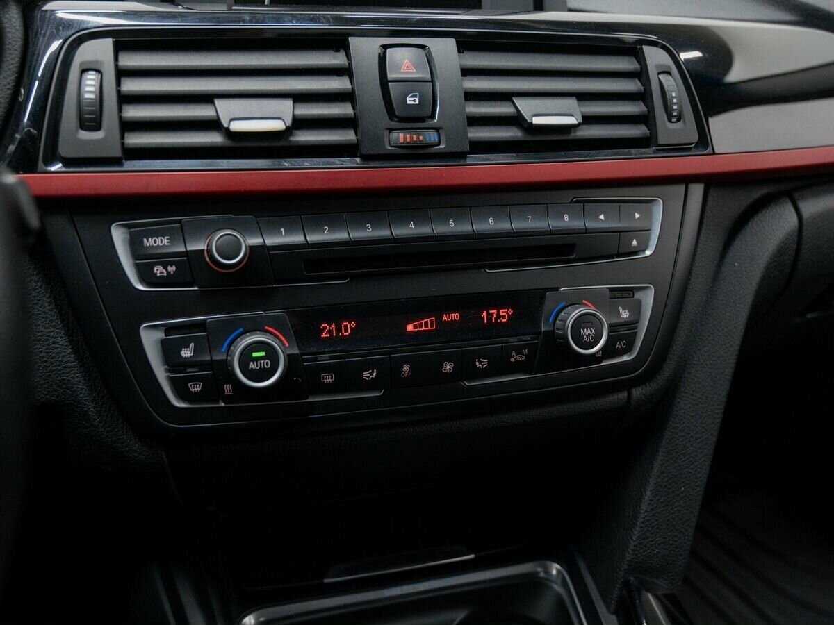 BMW 3 серии 320d xDrive, 2013 Фото №20