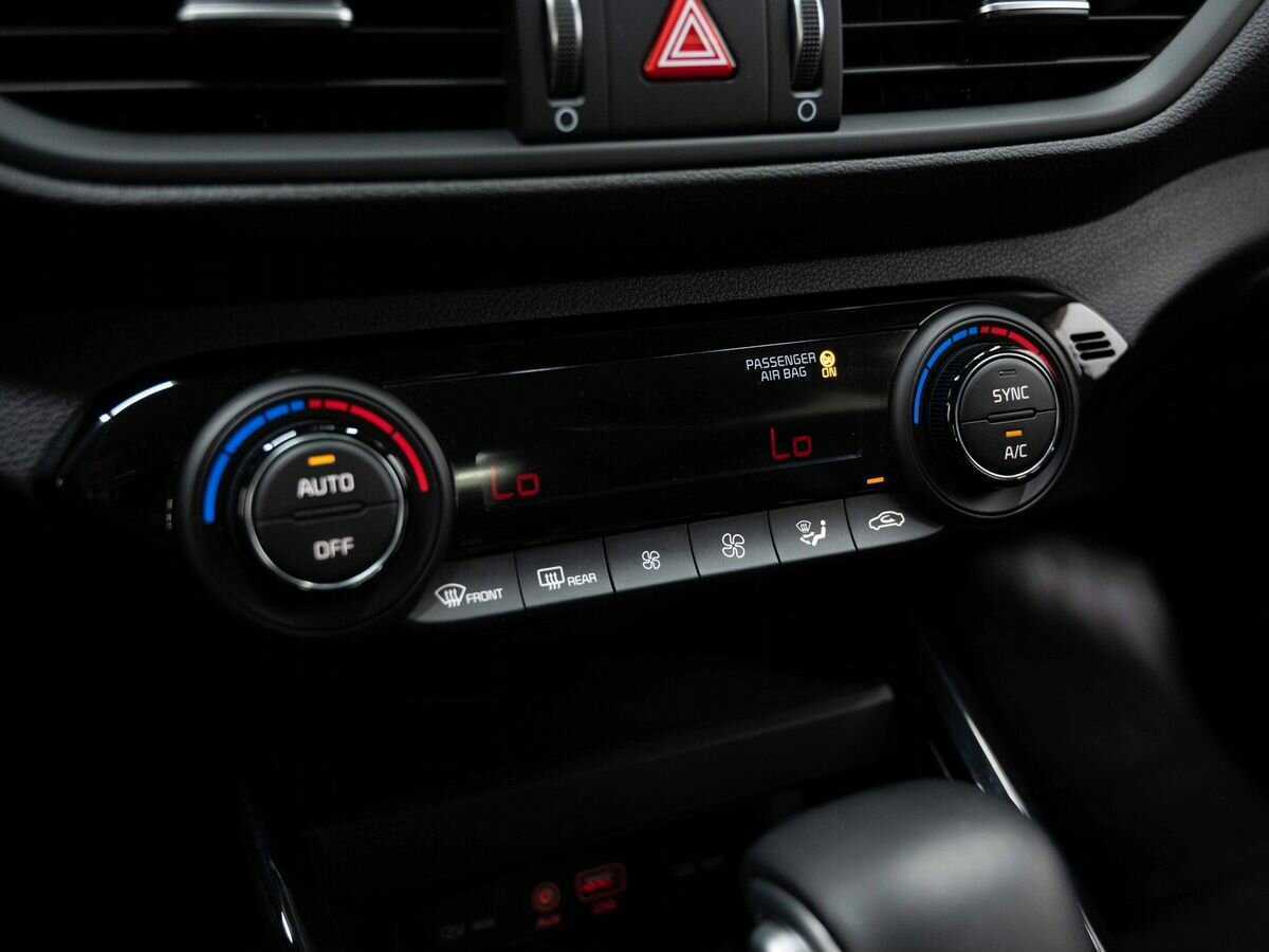 Kia Cerato, 2020 Фото №20