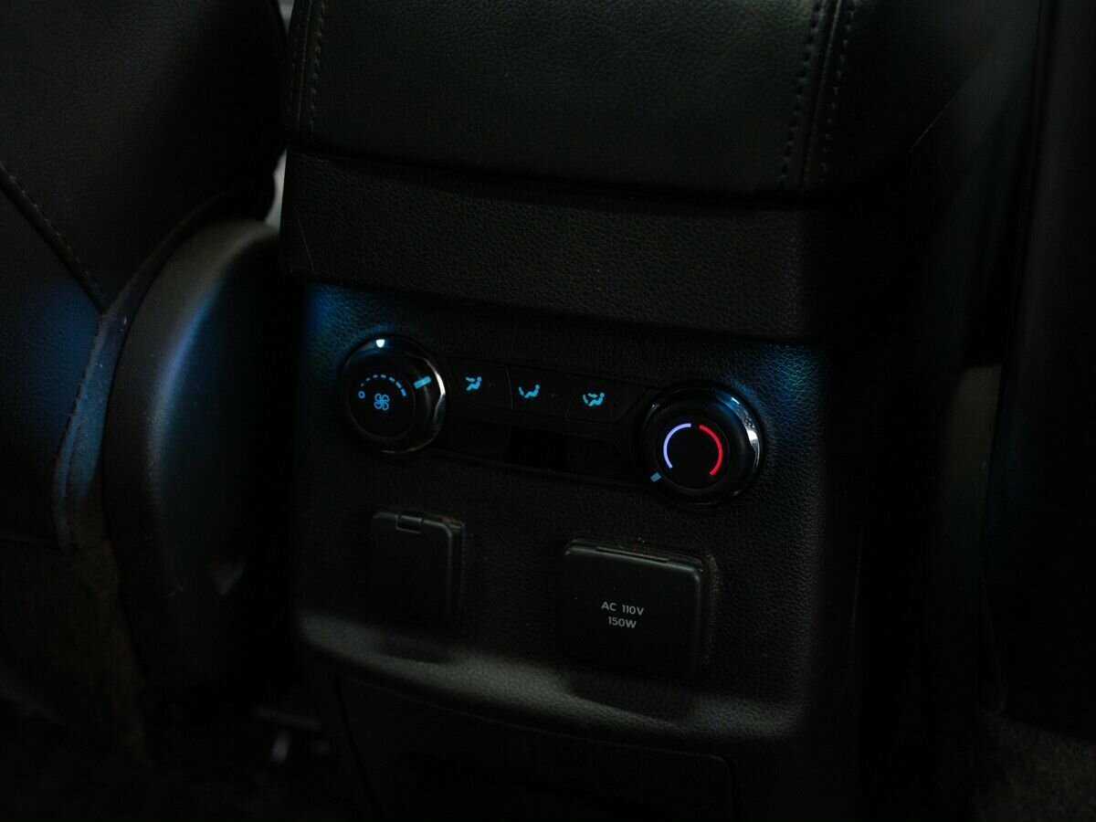 Ford Explorer, 2013 Фото №10