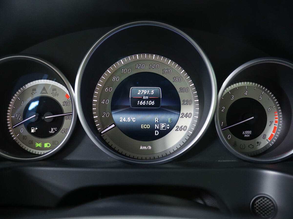 Mercedes-Benz E-Класс 200, 2014 Фото №10