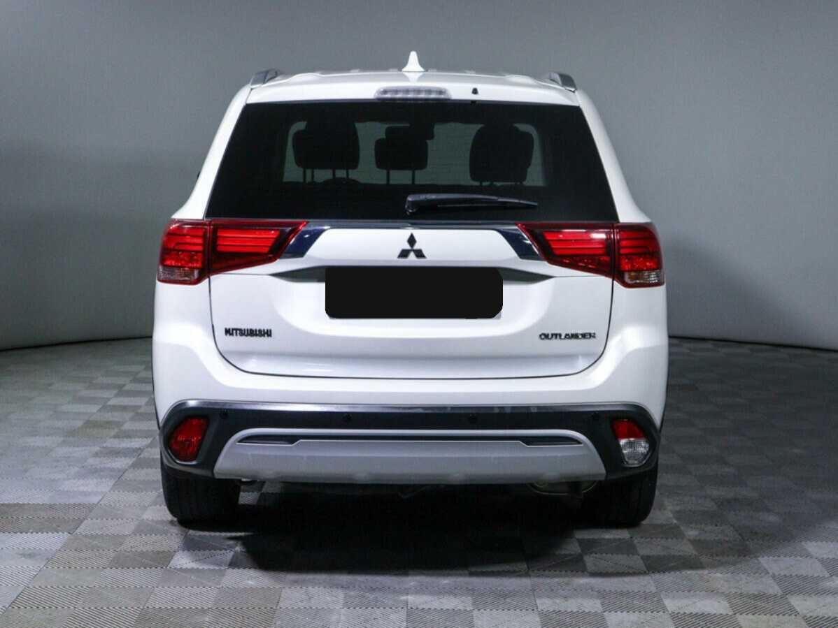 Mitsubishi Outlander, 2018 - 60 120 км. | Фото №6