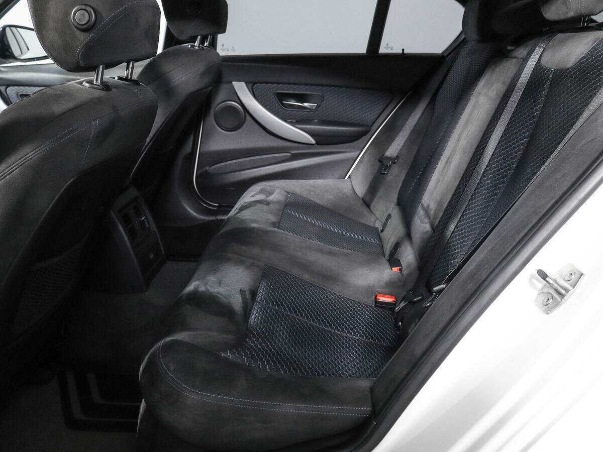 BMW 3 серии 320i xDrive, 2015 Фото №10