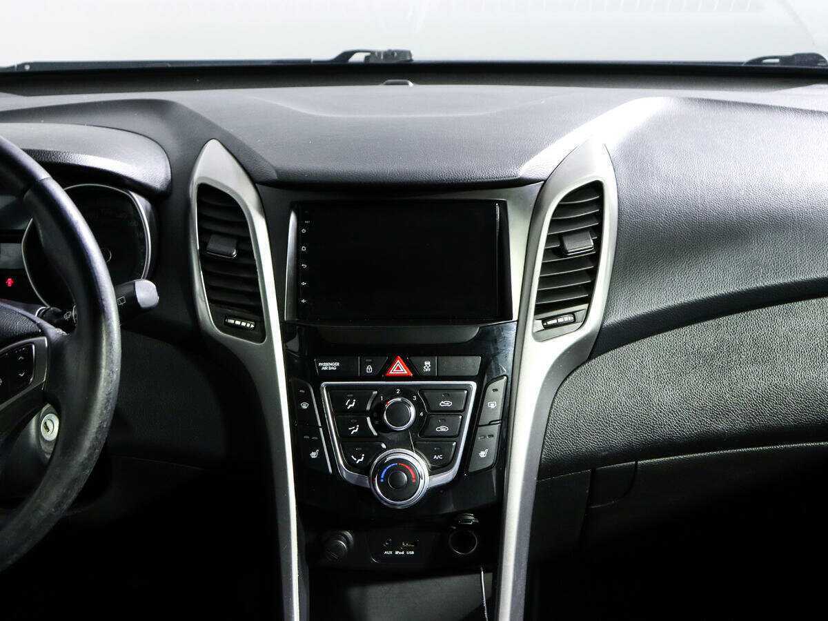 Hyundai i30, 2012 Фото №13