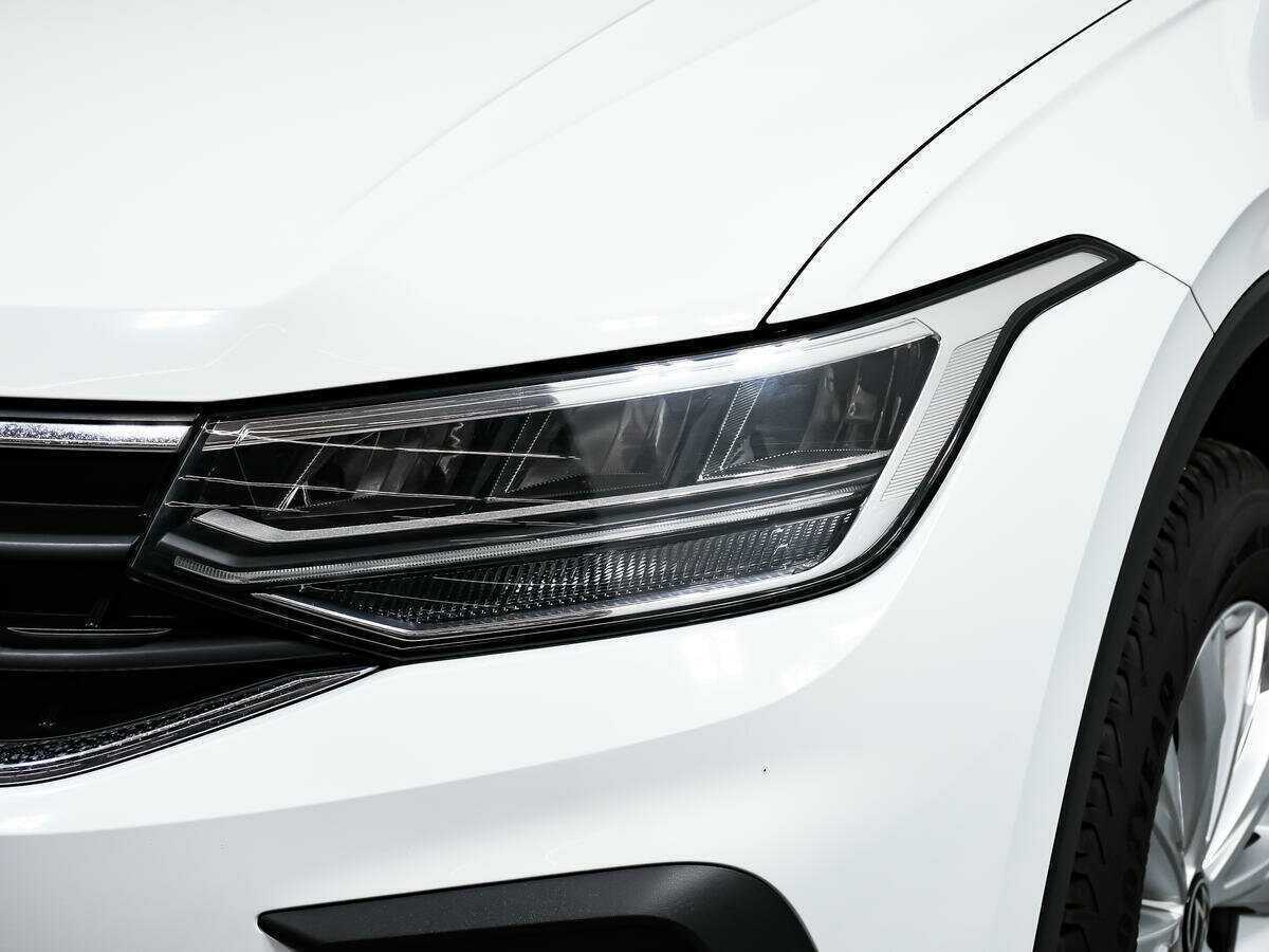 Volkswagen Tiguan, 2021 Фото №15