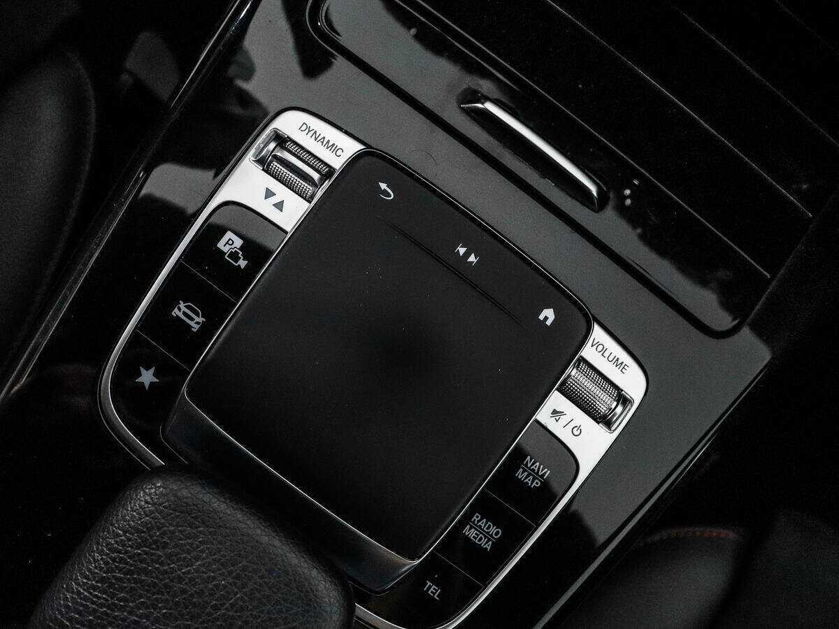 Mercedes-Benz CLA 200, 2019 Фото №11