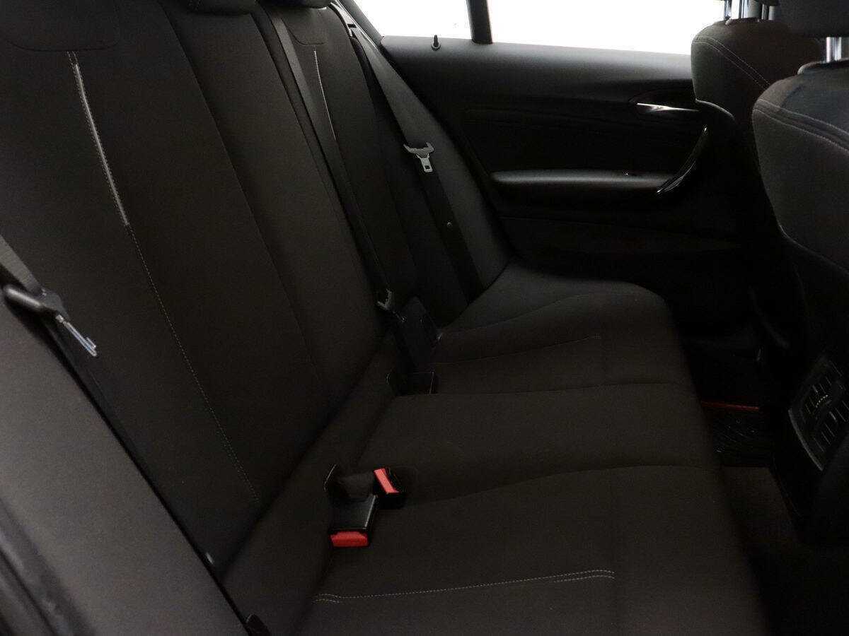 BMW 1 серии 118i, 2012 Фото №8