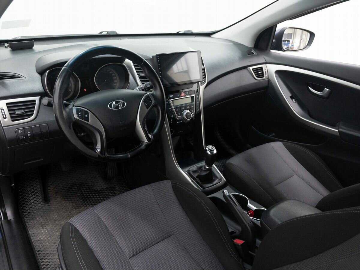 Hyundai i30, 2013 Фото №9
