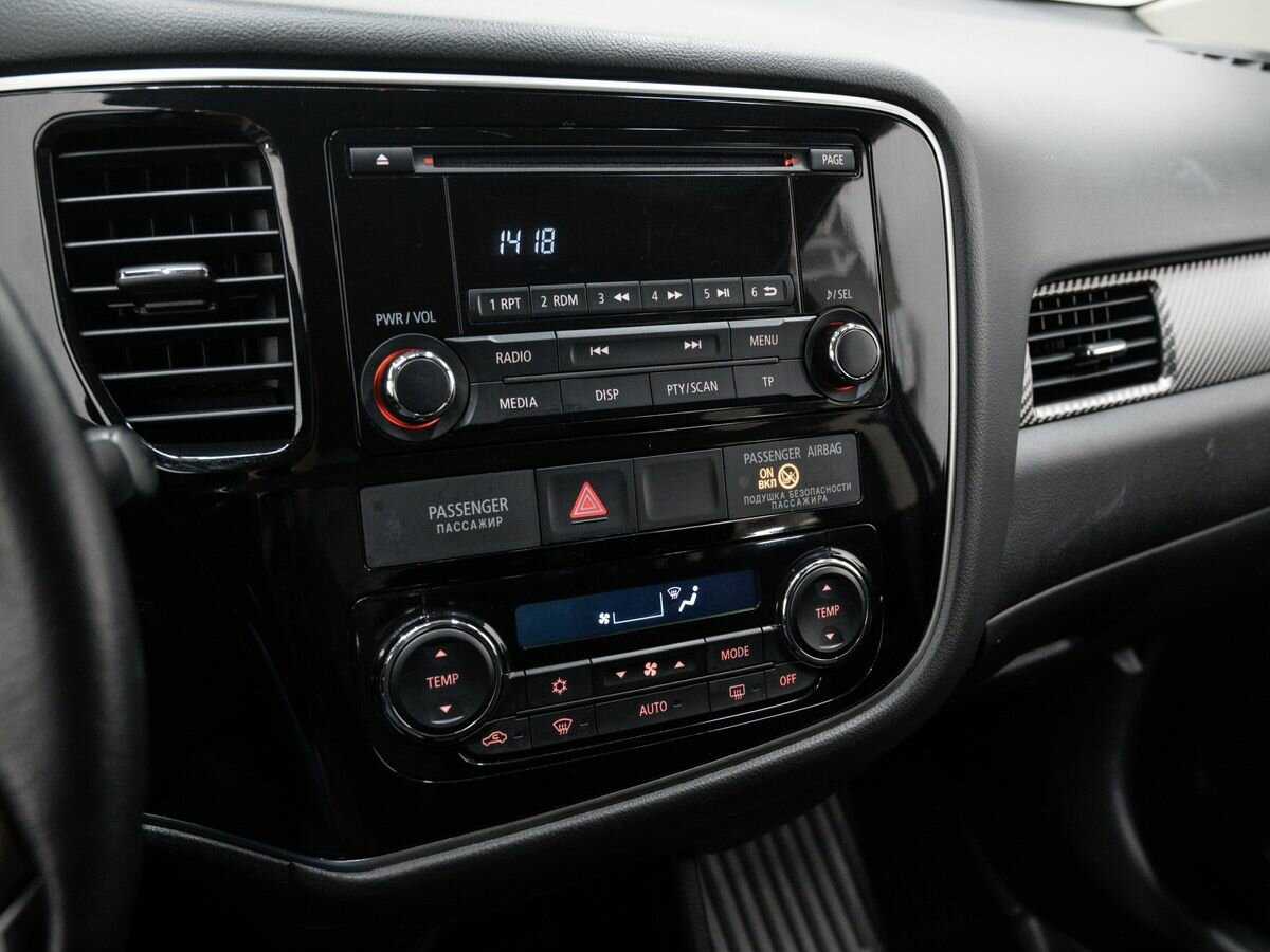 Mitsubishi Outlander, 2016 Фото №21