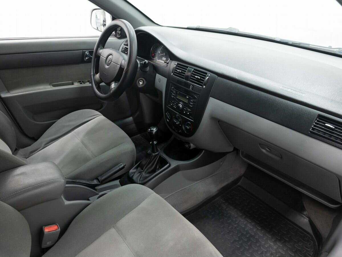 Daewoo Gentra, 2013 Фото №12