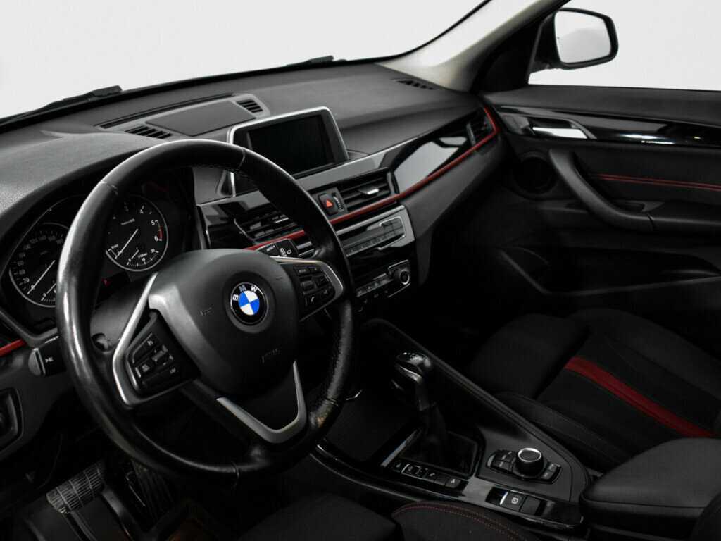 BMW X1 18d xDrive, 2017 Фото №9