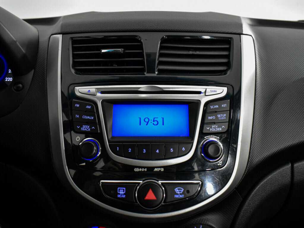 Hyundai Solaris, 2012 Фото №11