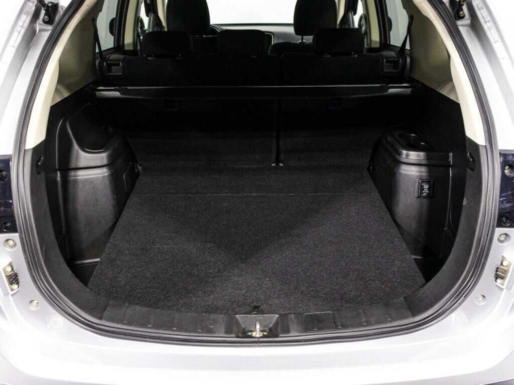 Mitsubishi Outlander, 2021 Фото №15