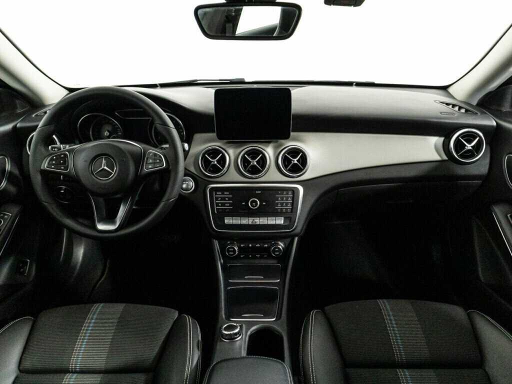 Mercedes-Benz CLA 200, 2018 Фото №13