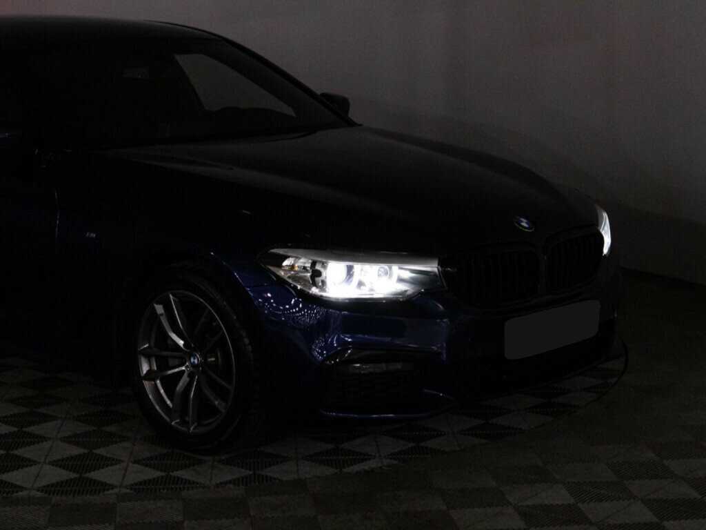 BMW 5 серии 520d xDrive, 2018 Фото №30