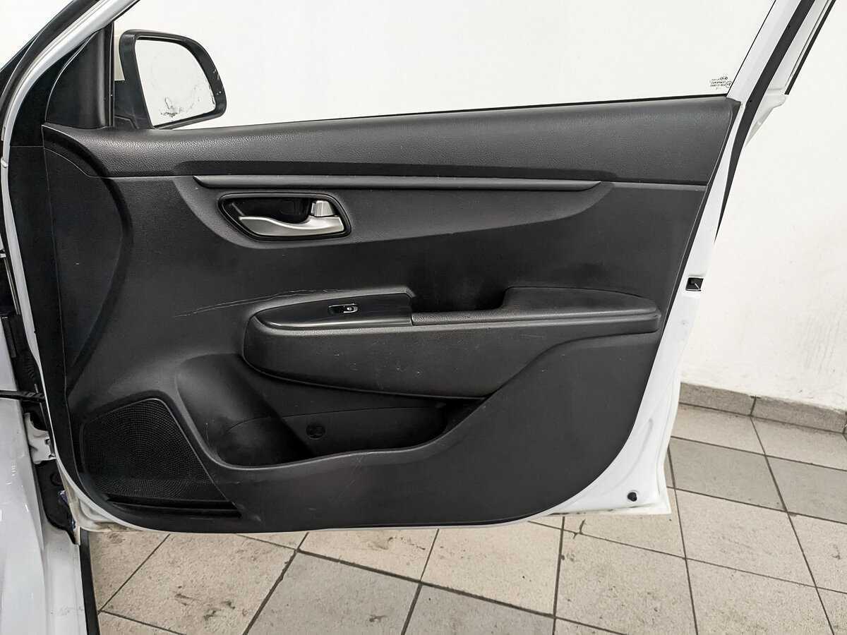 Kia Rio X-Line, 2020 Фото №22