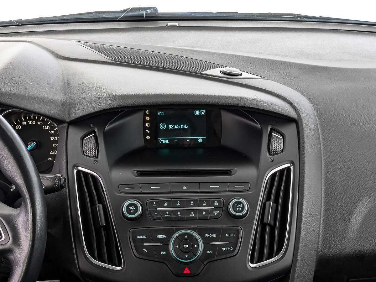 Ford Focus, 2018 Фото №15